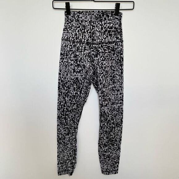 Lululemon Align Pant II 25" High Rise Leggings Urban Block Ice Grey Black size 2 - Picture 4 of 14